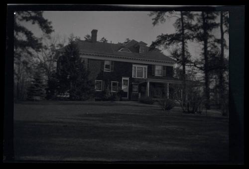 Gift of Mrs. Byard Williams, 1988.133.615, Connecticut Historical Society, Copyright Undetermin…