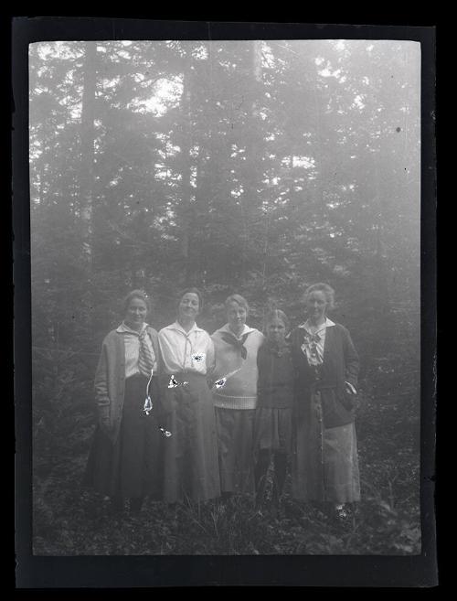 Gift of Mrs. Byard Williams, 1988.133.619, Connecticut Historical Society, Copyright Undetermin…