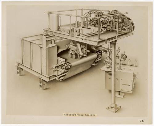 Gift of Carole Hornik and Sharon Cantone, 2023.44.35, Connecticut Museum of Culture and History…
