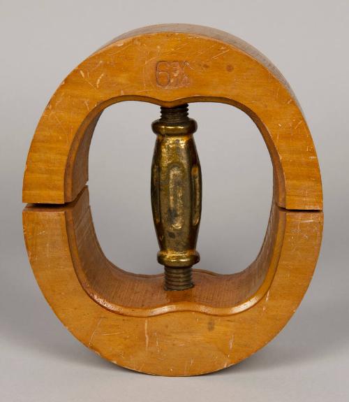 Gift of Ethel F. Davis, 2018.34.16, Connecticut Museum of Culture and History