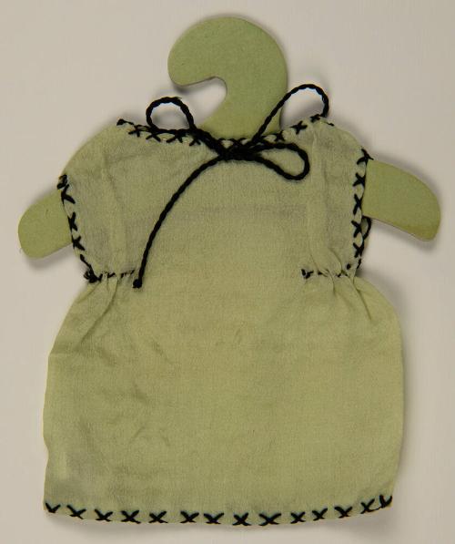 Gift of Russell H. Jones, 2020.14.4a-b, Connecticut Museum of Culture and History