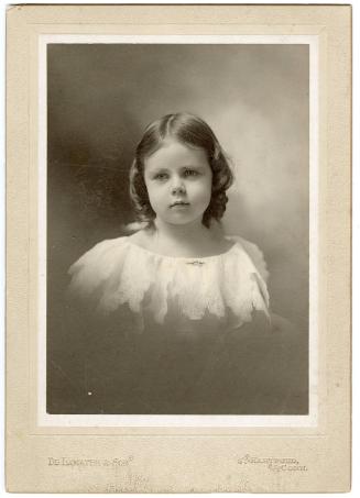 Gift of Mrs. George Wells Cheney, Jr., 1991.54.37, Connecticut Museum of Culture and History, C…