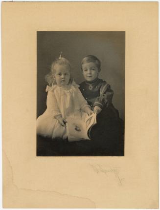 Gift of Mrs. Thomas L. Archibald, 1966.10.2, Connecticut Museum of Culture and History, Copyrig…