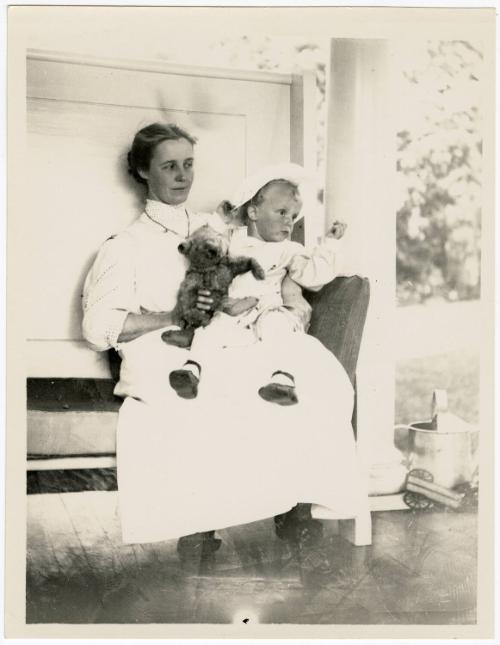 Gift of Mrs. Byard Williams, 1988.85.13, Connecticut Museum of Culture and History, Copyright U…