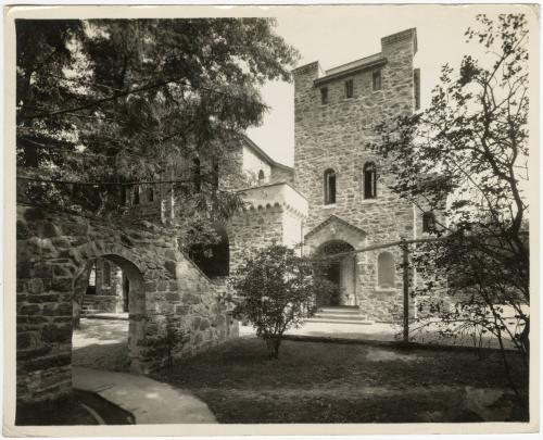 Gift of Gerard and Sylvie O’Brien, 2023.67.35, Connecticut Museum of Culture and History collec…