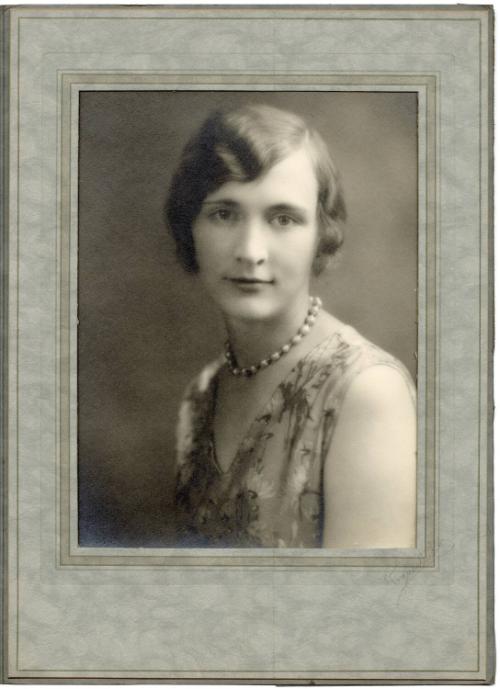 Bequest of Concordia A. Gregorieff, 2009.348.42, Connecticut Museum of Culture and History coll…