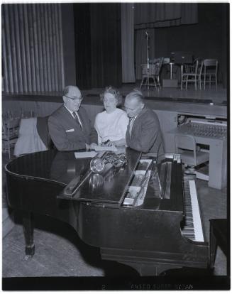 Gift of Margaret V. Tedone, 2013.163.30, Connecticut Museum of Culture and History, In Copyrigh…