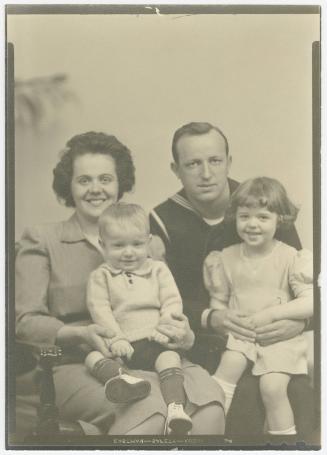 Gift of Theresa Wasielak McInnis, 2025.82.14, Connecticut Museum of Culture and History collect…