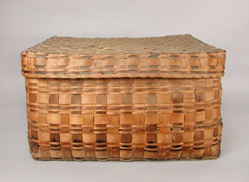 Coverered Basket