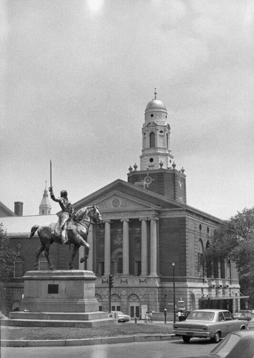 The Newman S. Hungerford Museum Fund, 2006.93.241 © 2008 The Connecticut Historical Society.