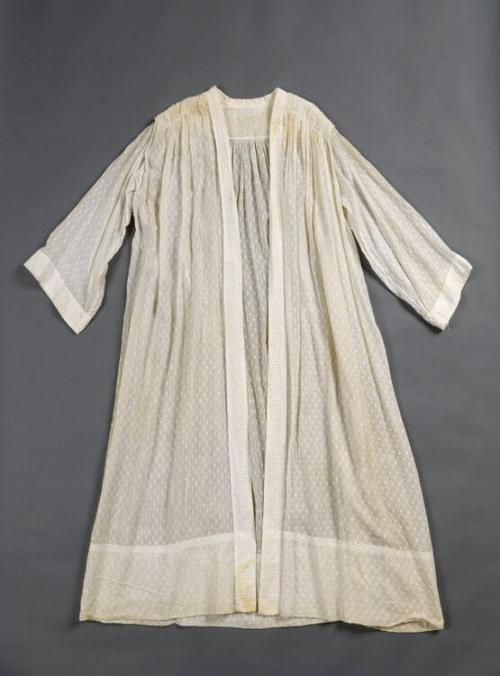 Gift of Mrs. Richard Koopman and Mrs. Bernard Schiro, 1980.87.6  Photograph by David Stansbury …
